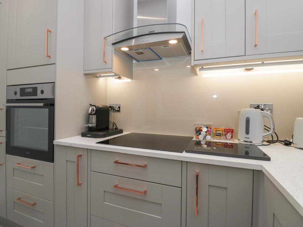 Eden On The Crescent Apartment Morecambe Ngoại thất bức ảnh
